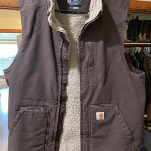 Carhartt sherpa vest, medium tall.